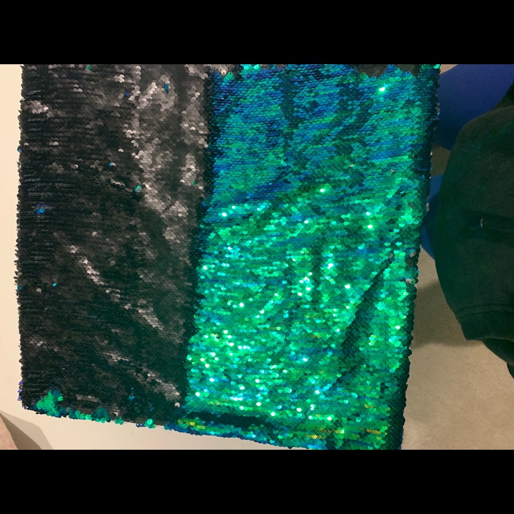 sequince pillow case